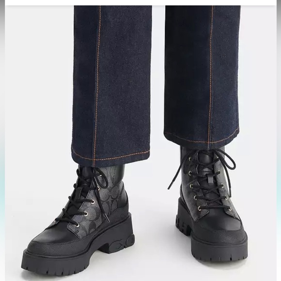 Coach women’s Royce Bootie In Signature
Canvas new with box size 8.     #23 - Picture 4 of 7